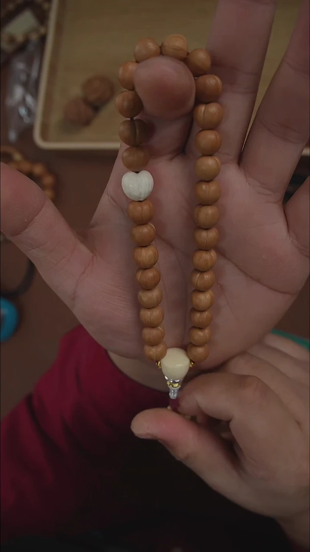 吊坠猴头核桃12mm猛犸三通+配饰小屁桃