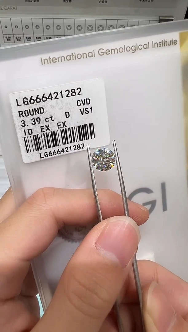 【闪购商品】实验室培育钻石裸石未镶嵌@ 3.39ct 先鉴赏，再定制！