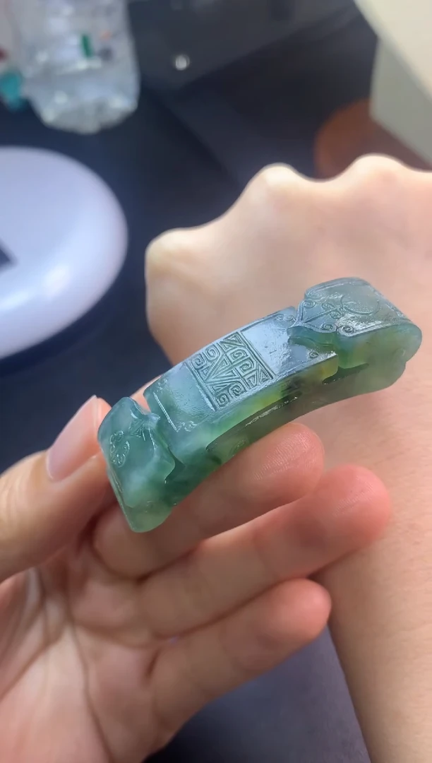 定制翡翠未镶嵌毛货