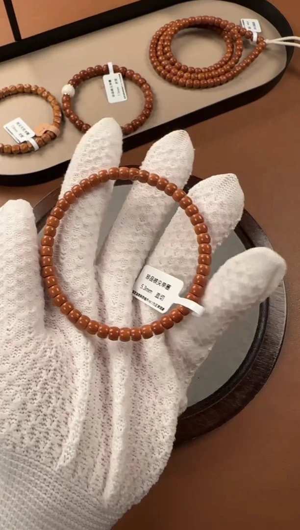 手串橄榄核5.3mm   老挝核尖 单圈