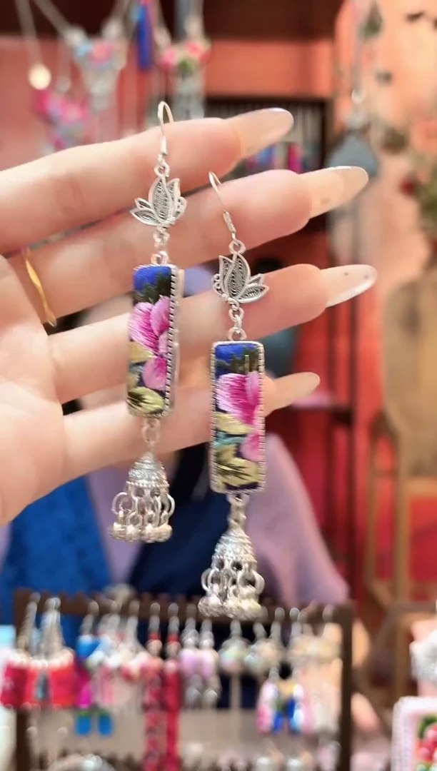 织绣云织谣民族风精美饰品284