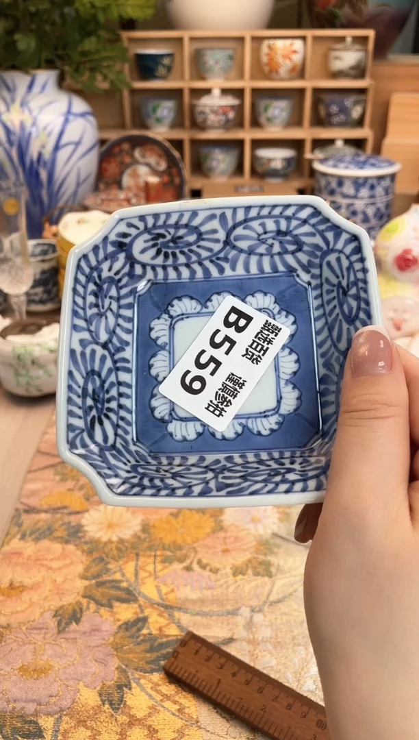 碗M****N甄选百货 谨慎参拍