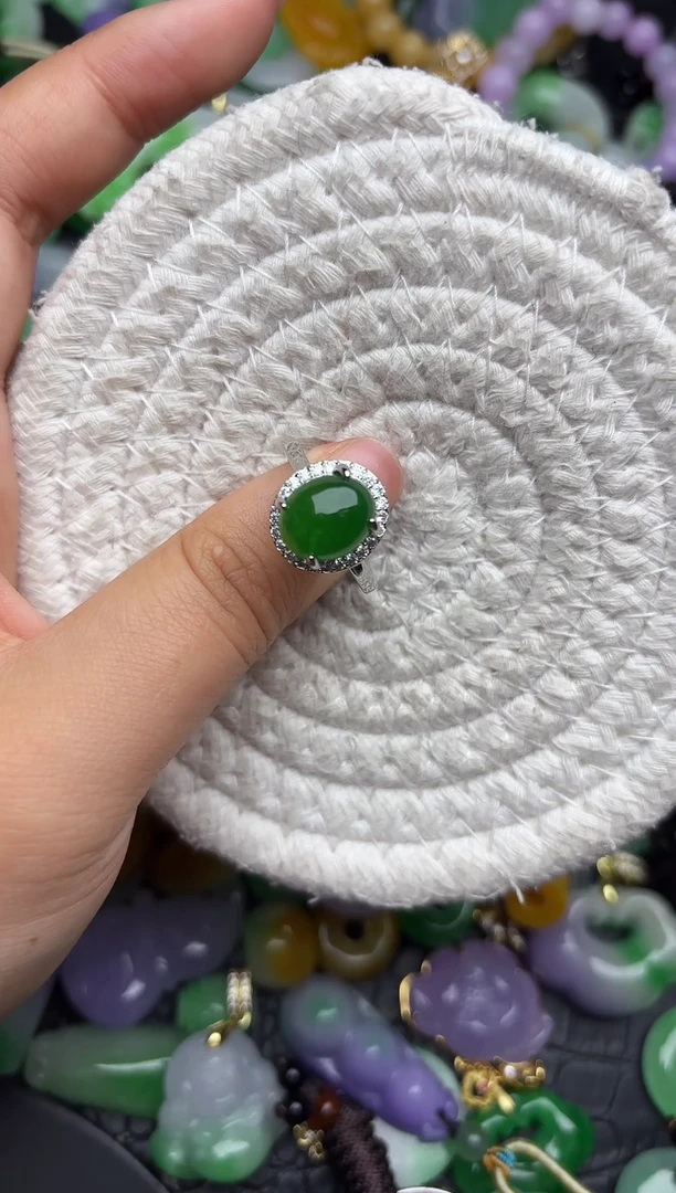 颈饰未镶嵌翡翠缅甸翡翠吊坠