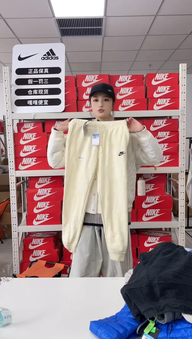 编码306  尺码m  胸围衣长  正品直播间过款