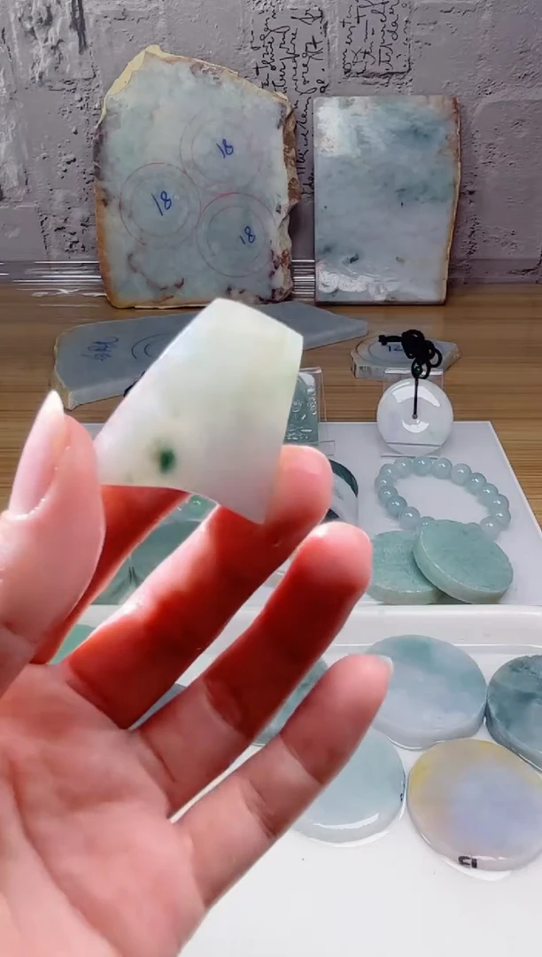 裸石翡翠天然翡翠A货古 南 058