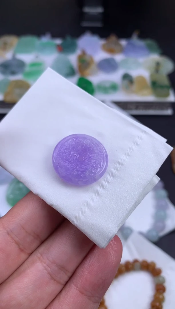 未镶嵌定制翡翠辉*娘翡翠