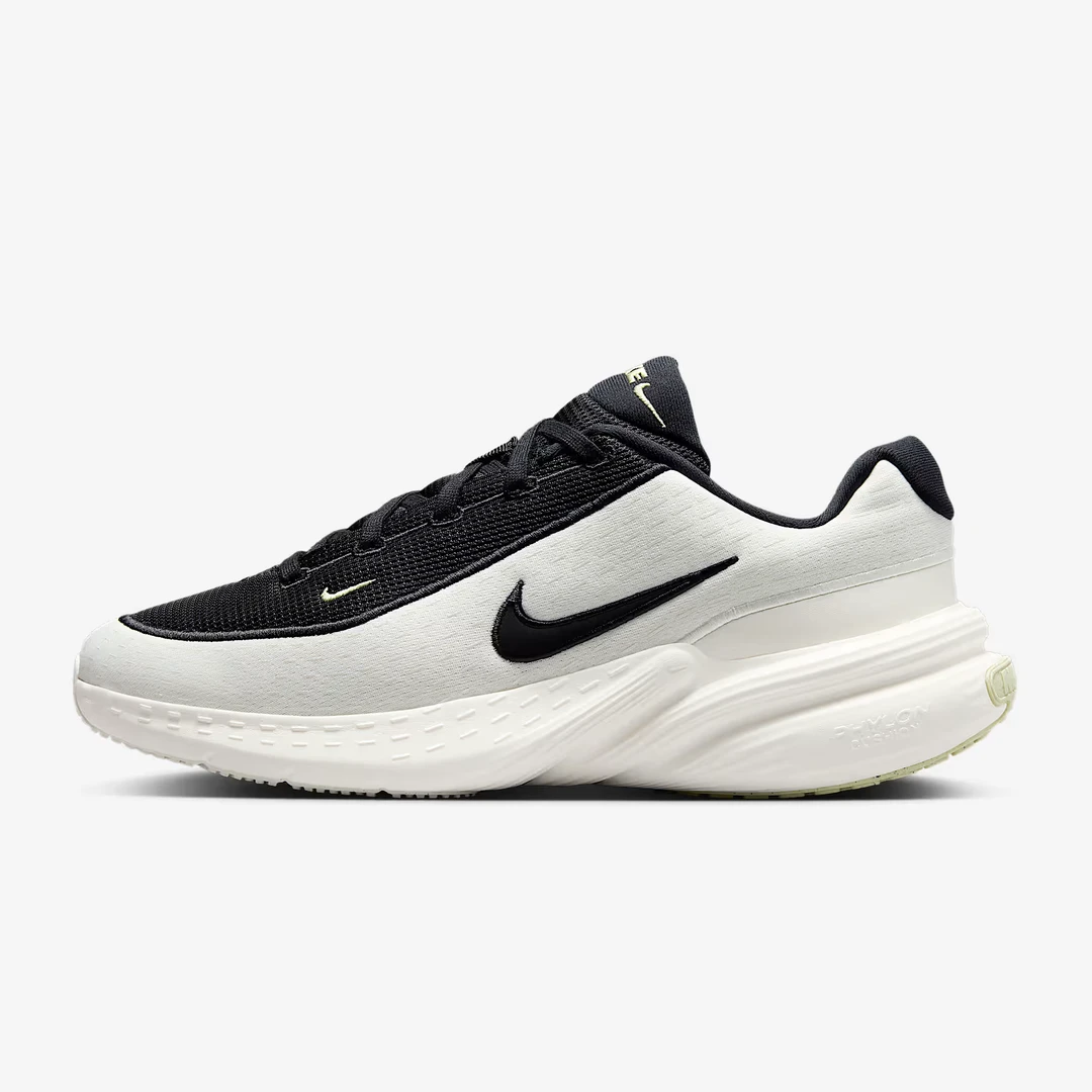 Nike耐克男子透气防滑Uplift SC黑白男款休闲运动鞋IB2765-100