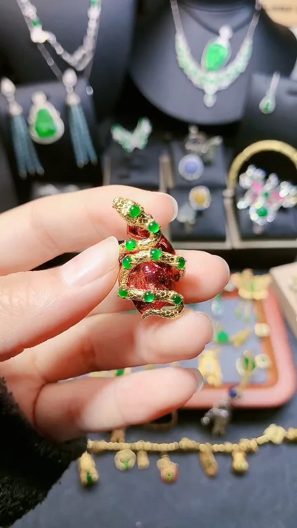 【闪购商品】翡翠吊坠(赠链)银S925镶嵌吊坠