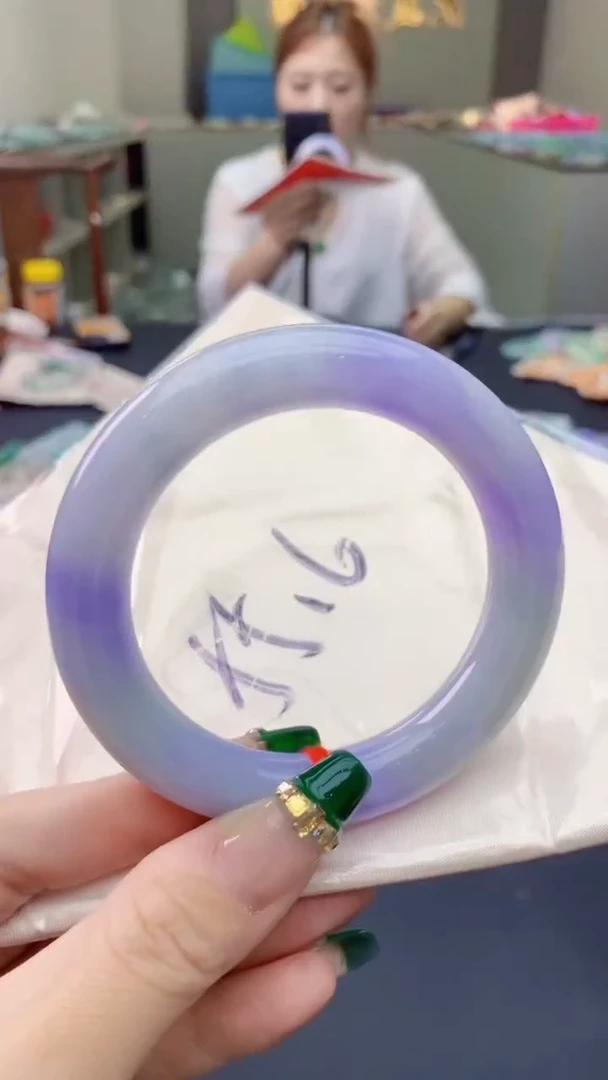 翡翠手镯未镶嵌0113603673
