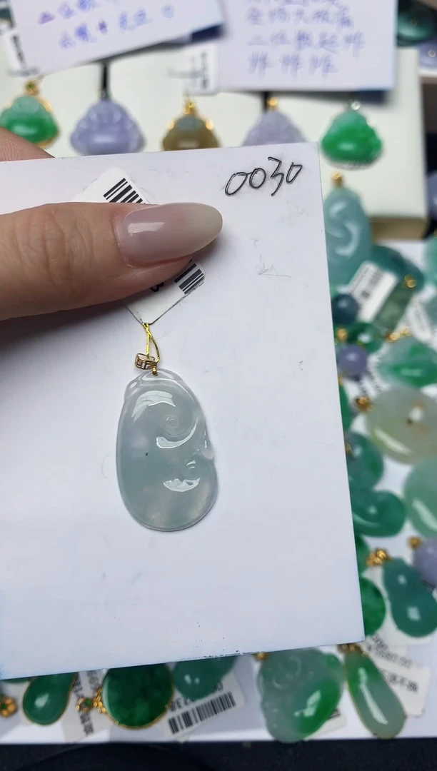 翡翠18K金镶嵌颈饰11111111