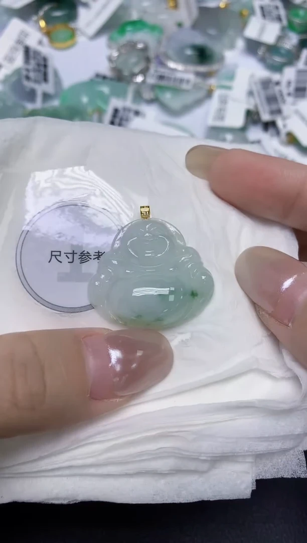 颈饰18K金镶嵌翡翠天然缅甸翡翠A货多样性发一件