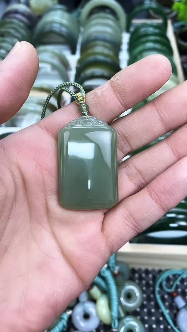 【闪购商品】和田玉手镯未镶嵌1