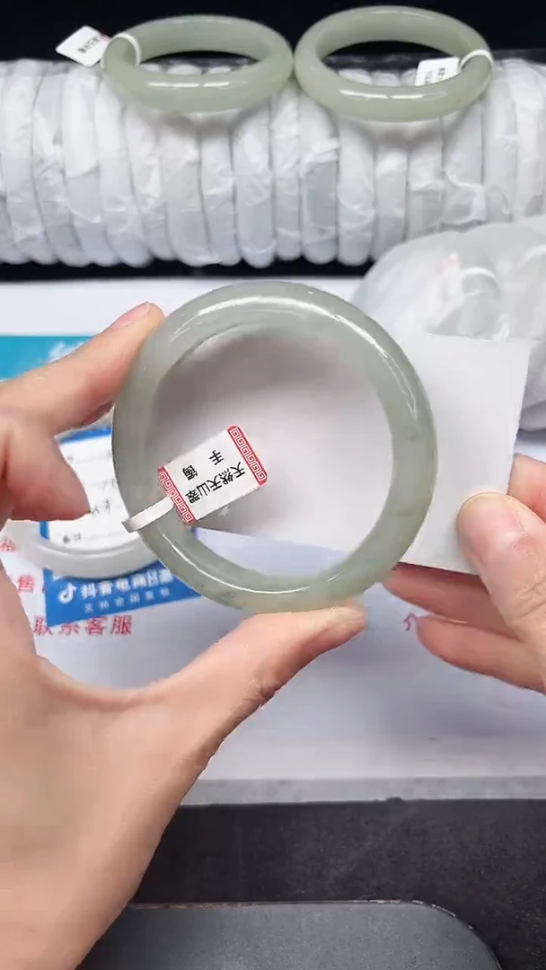 未镶嵌手镯石英质玉36-56/57