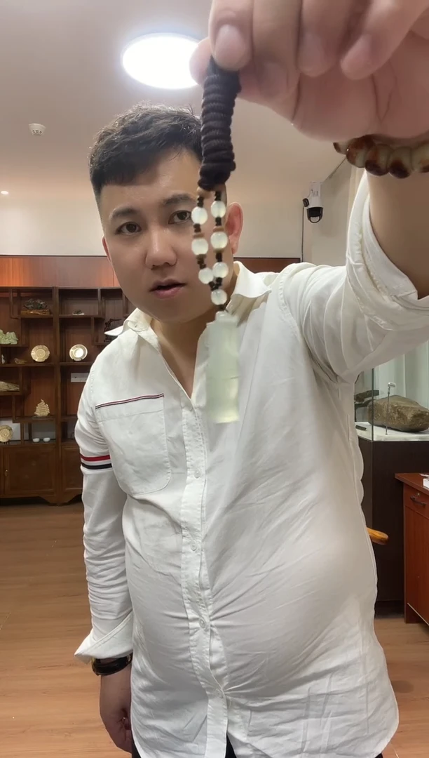 未镶嵌蛇纹石玉吊坠(赠链)竹节