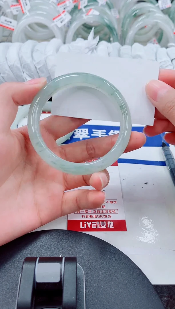 未镶嵌手镯石英质玉75-57/58