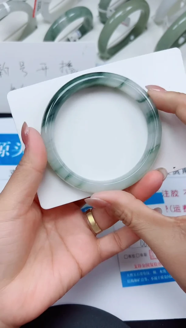 未镶嵌手镯石英质玉106-60/61