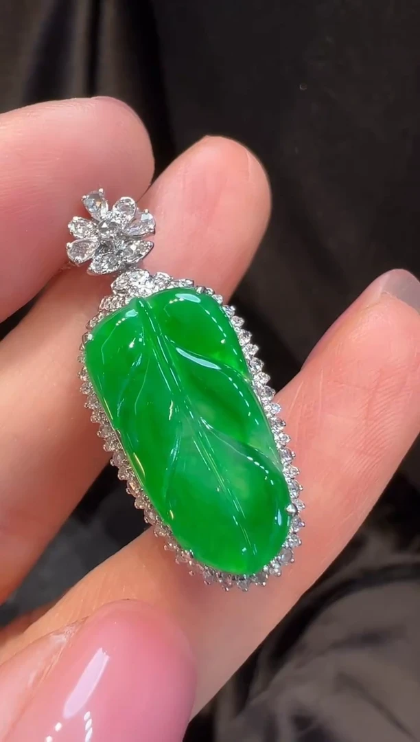 吊坠(不含链)18K金镶嵌翡翠L6