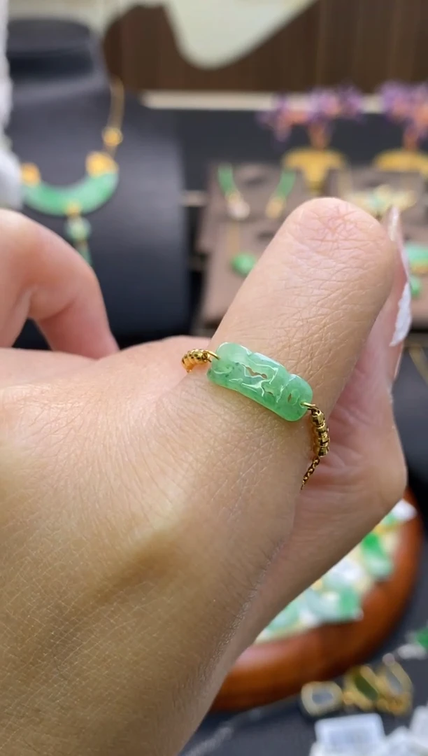 【闪购商品】翡翠颈饰18K金镶嵌净货11963