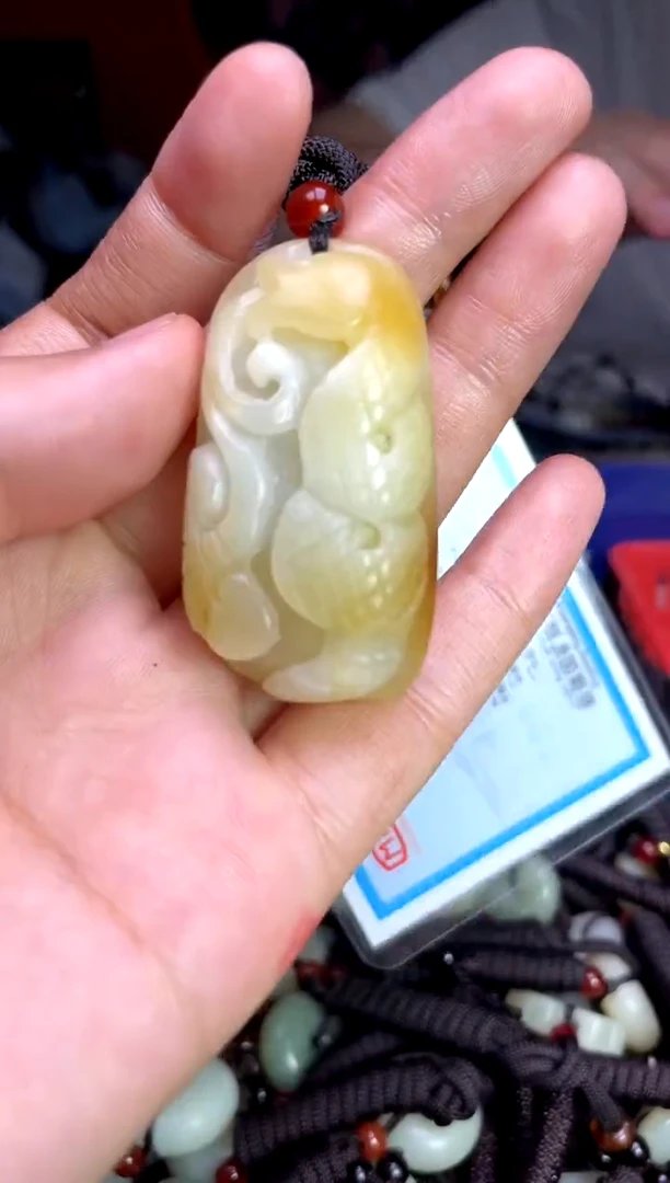 未镶嵌和田玉挂件1