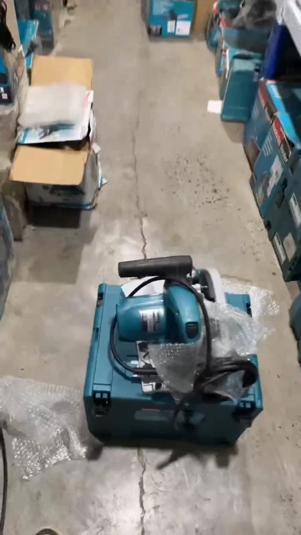 牧田SP6000J电圆锯（165MM 1300W) 硬盒