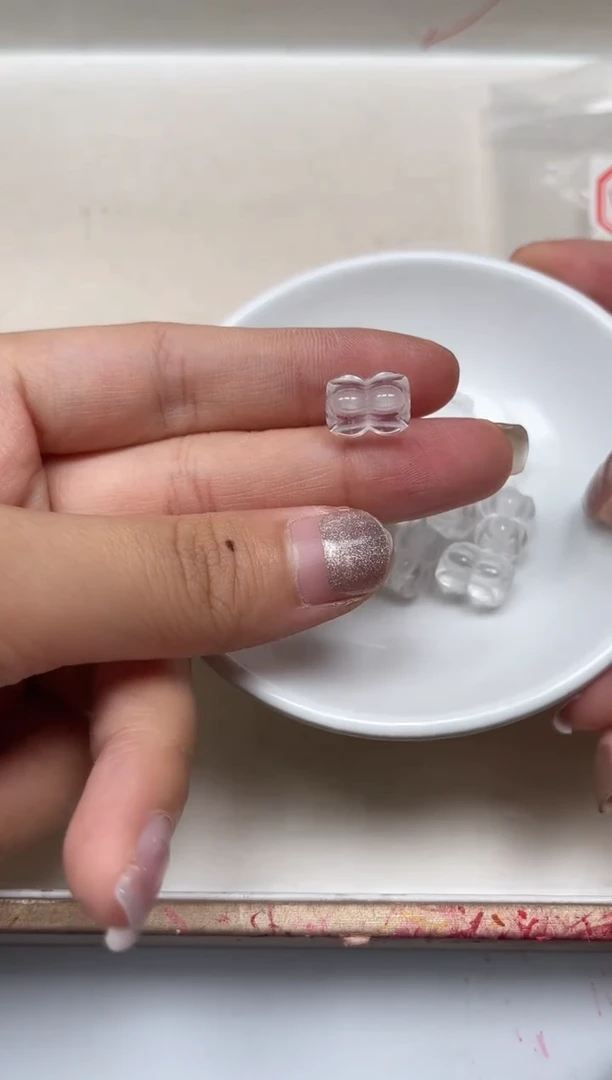 散珠未镶嵌水晶L105 白水晶 并蒂莲1个9.9元