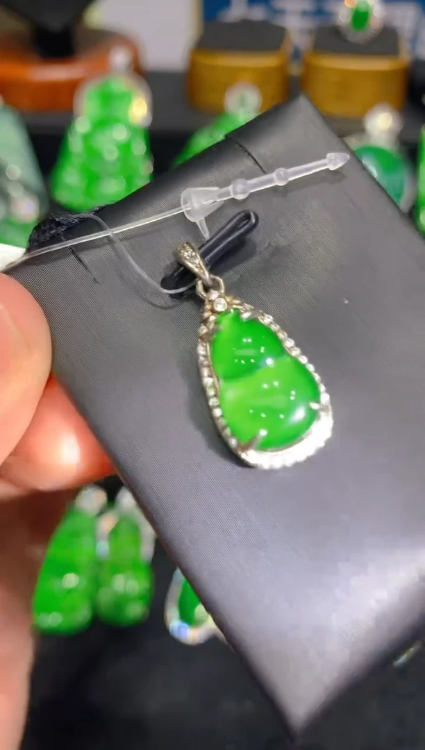 【闪购商品】翡翠颈饰银S925镶嵌3一季