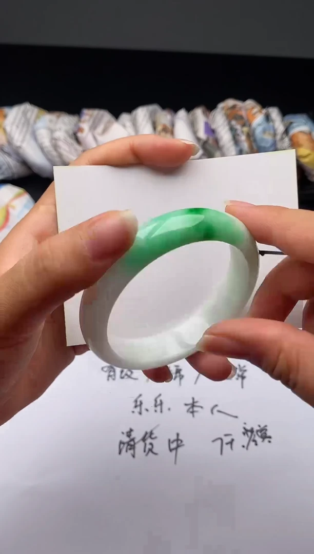 扶摇珠宝女款时尚美人镯94
