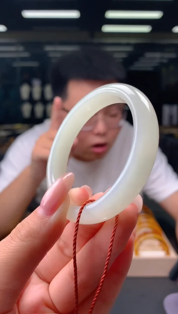 定制和田玉天然和田玉（拍一发一)