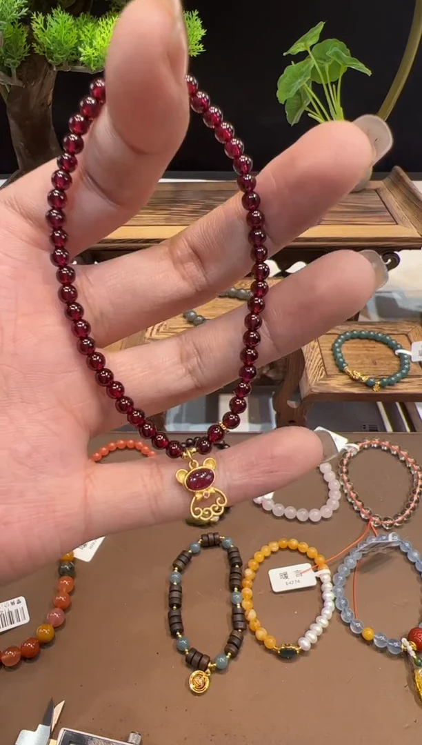 【闪购商品】石榴石手链未镶嵌@@手饰