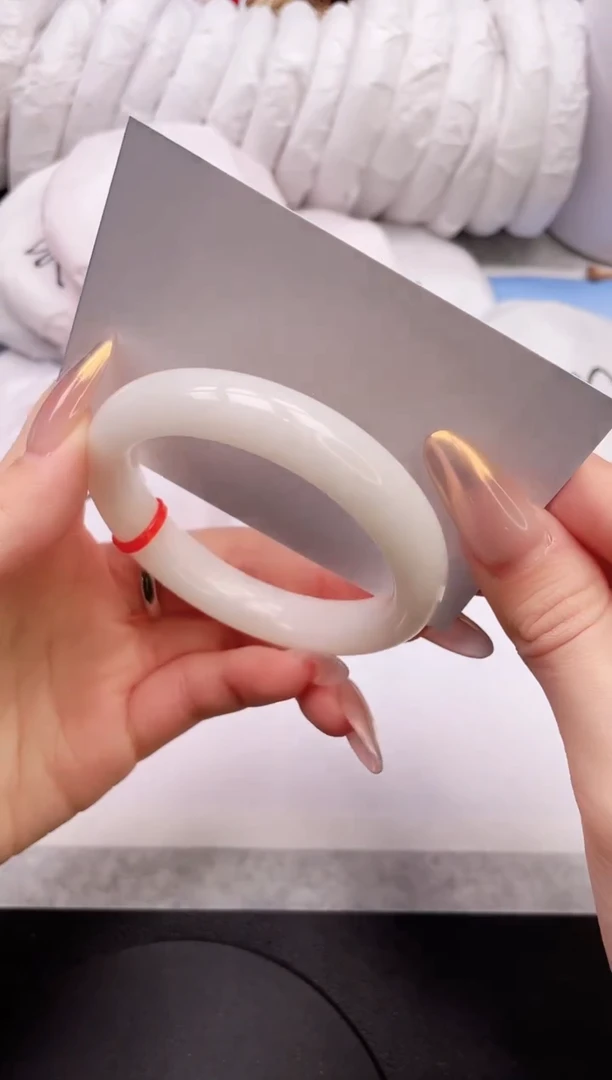 【闪购商品】和田玉手镯未镶嵌18L118-54