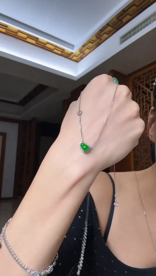 套链银S925镶嵌翡翠天然翡翠吊坠