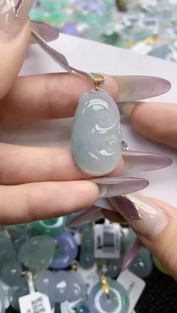 翡翠挂件18K金镶嵌407   天然翡翠A货