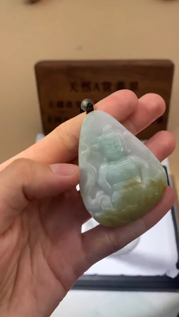 颈饰未镶嵌翡翠翡翠挂件 多样性发一件