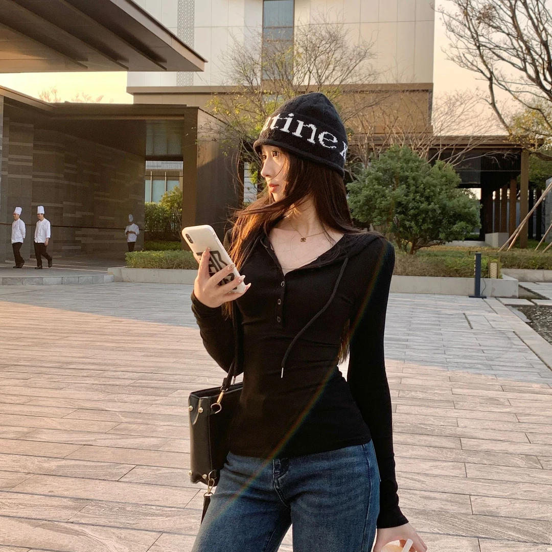 【6-8运补】早秋简约半开扣连帽卫衣收腰内搭长袖上衣女-白色短袖