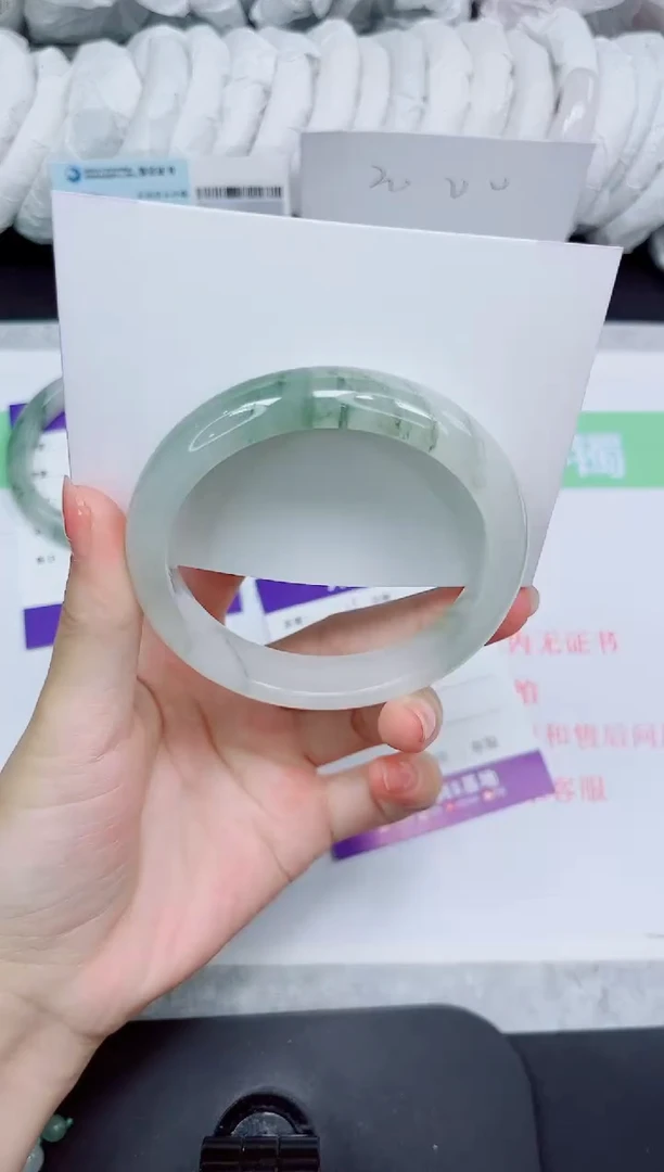 石英质玉手镯未镶嵌23-60