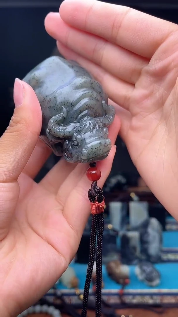 未镶嵌和田玉挂件1