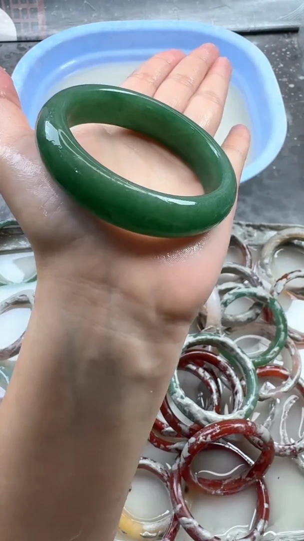 石英质玉手镯未镶嵌49