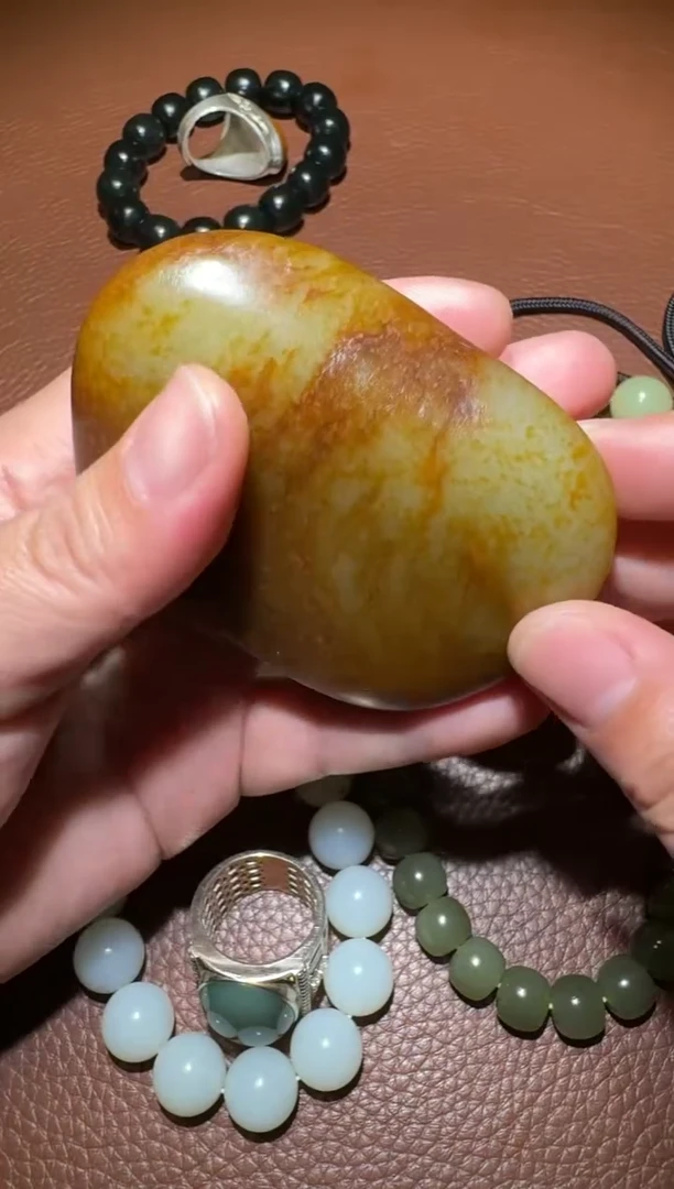 未镶嵌和田玉挂件沐*和田玉