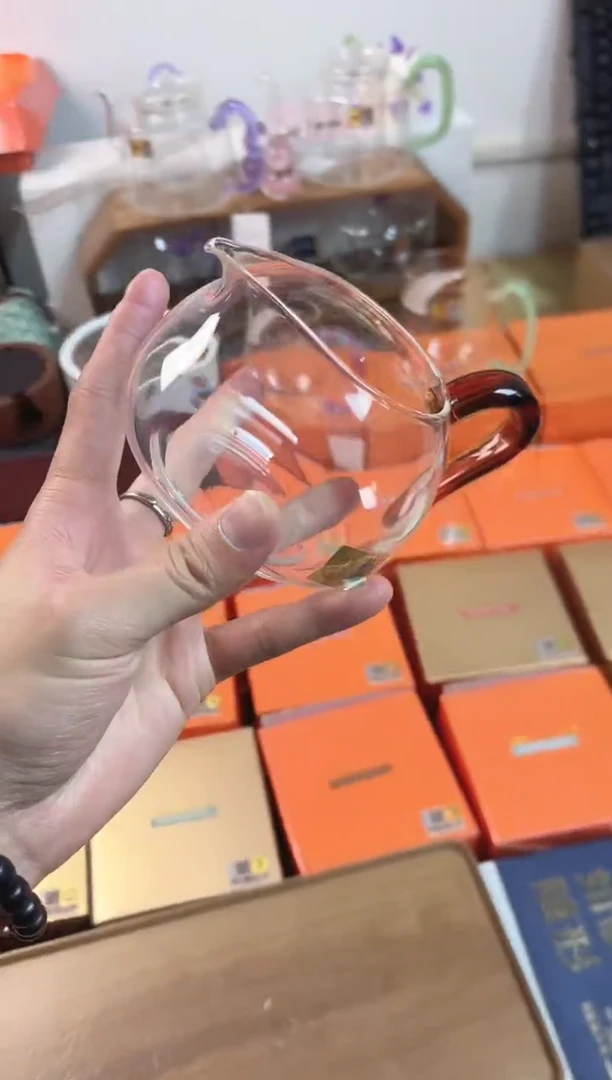 淡然茶海琥珀色，，，