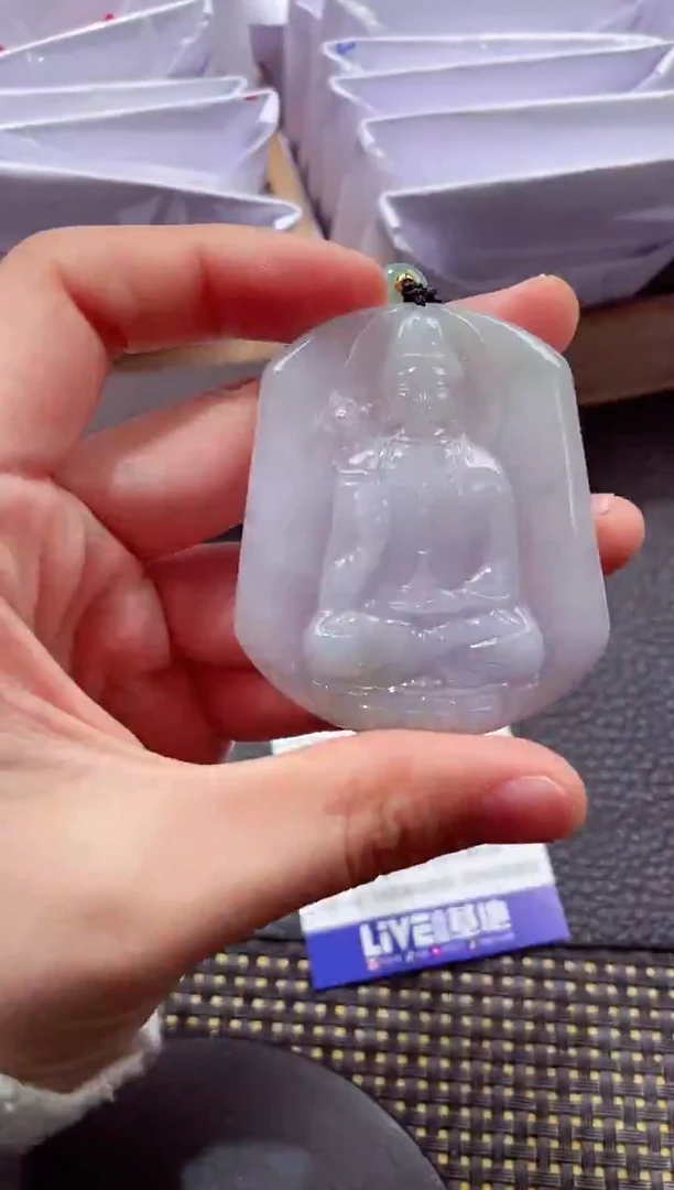 18K金镶嵌挂件翡翠888886666