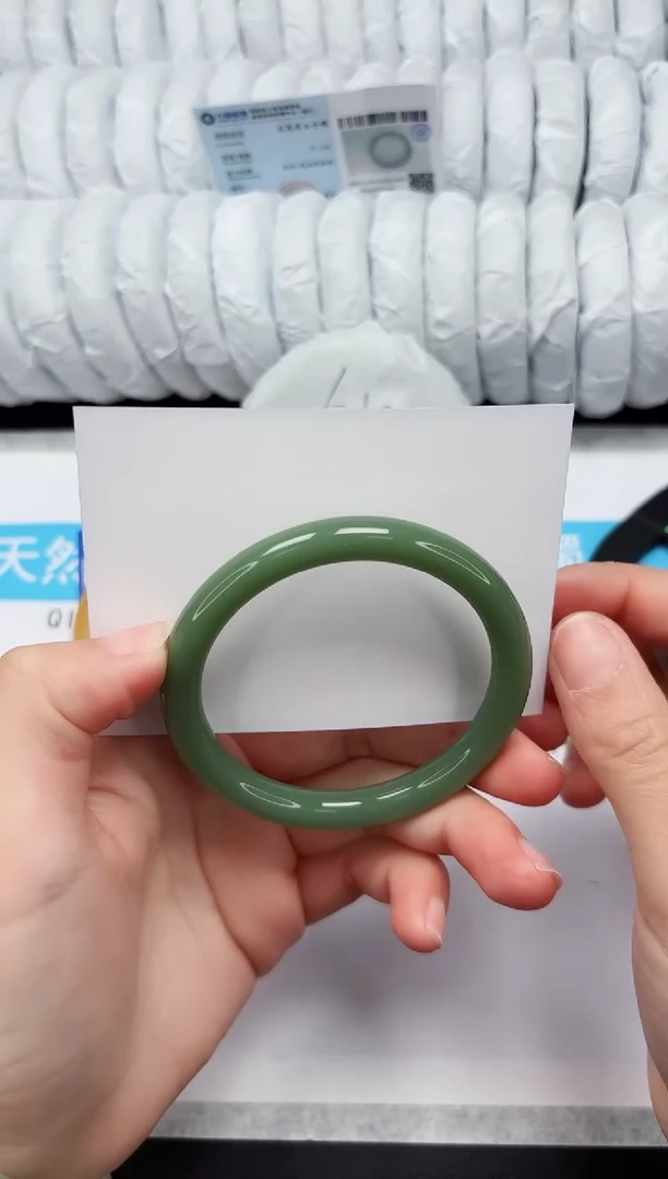 【闪购商品】石英质玉手镯未镶嵌246-58.5