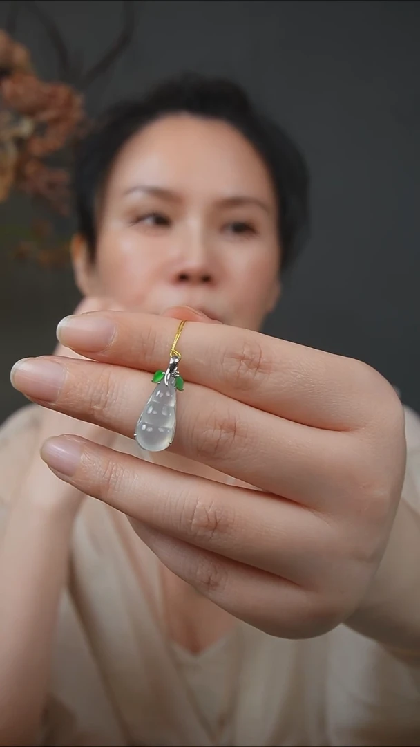 吊坠(不含链)18K金镶嵌翡翠天然缅甸翡翠吊坠