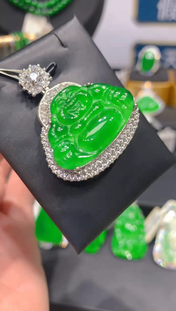 翡翠未镶嵌颈饰19一季