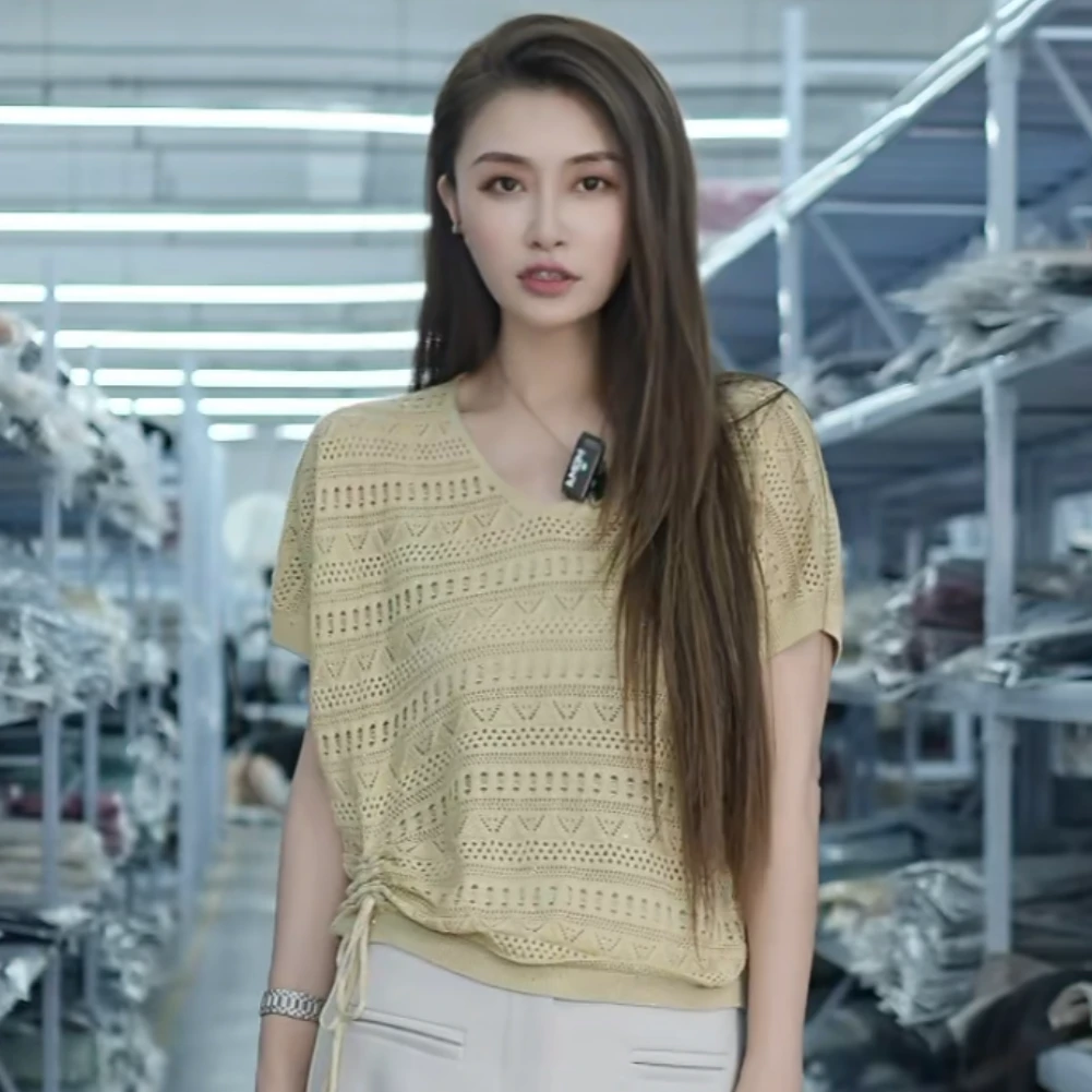 【晴晴精选】2025新款时尚气质V领镂空提花亮片减龄针织衫A405#