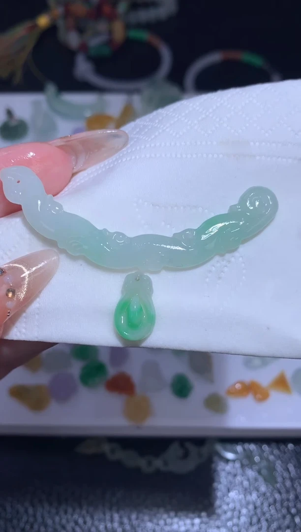 未镶嵌定制翡翠箜*玉衡