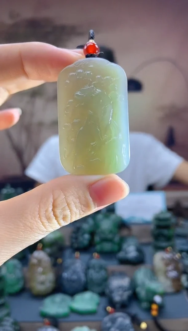 颈饰未镶嵌和田玉1