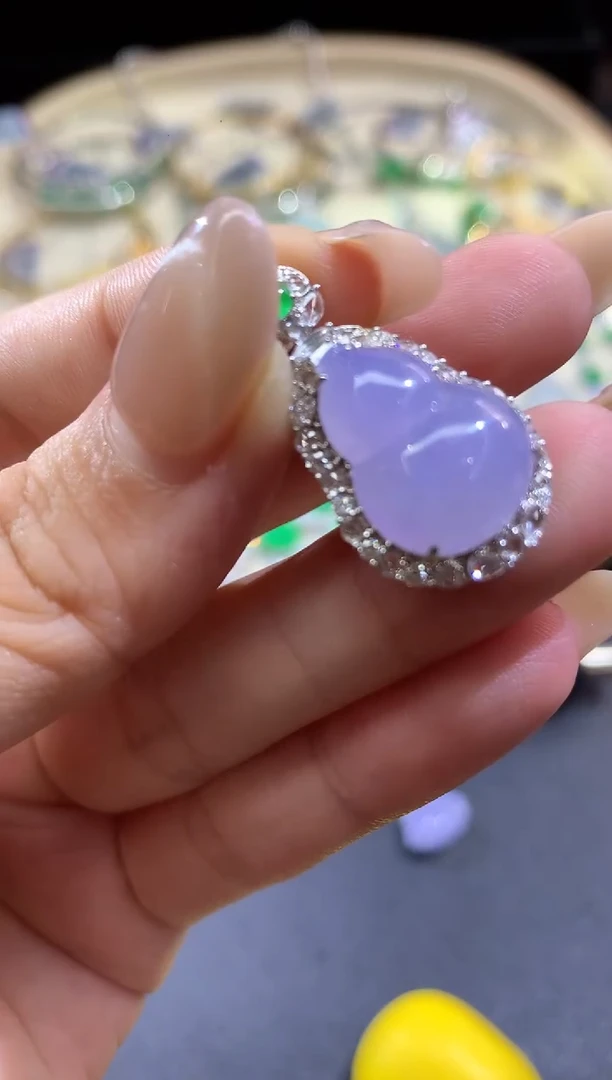 吊坠(不含链)18K金镶嵌翡翠A394|19800