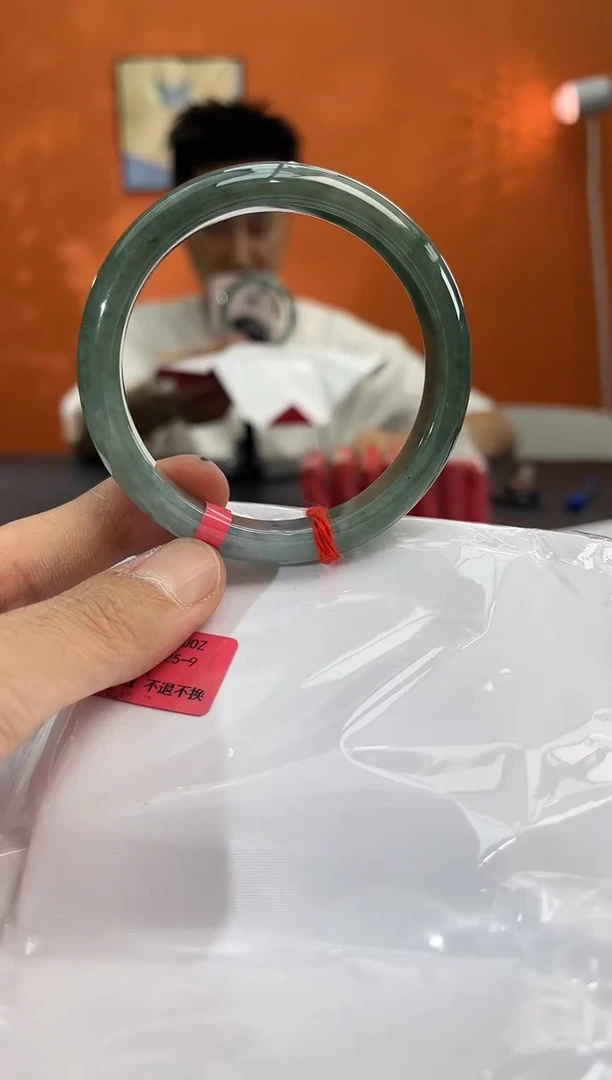 未镶嵌手镯翡翠翡翠手镯