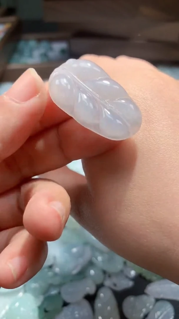 翡翠未镶嵌颈饰翡翠A货（不含链）