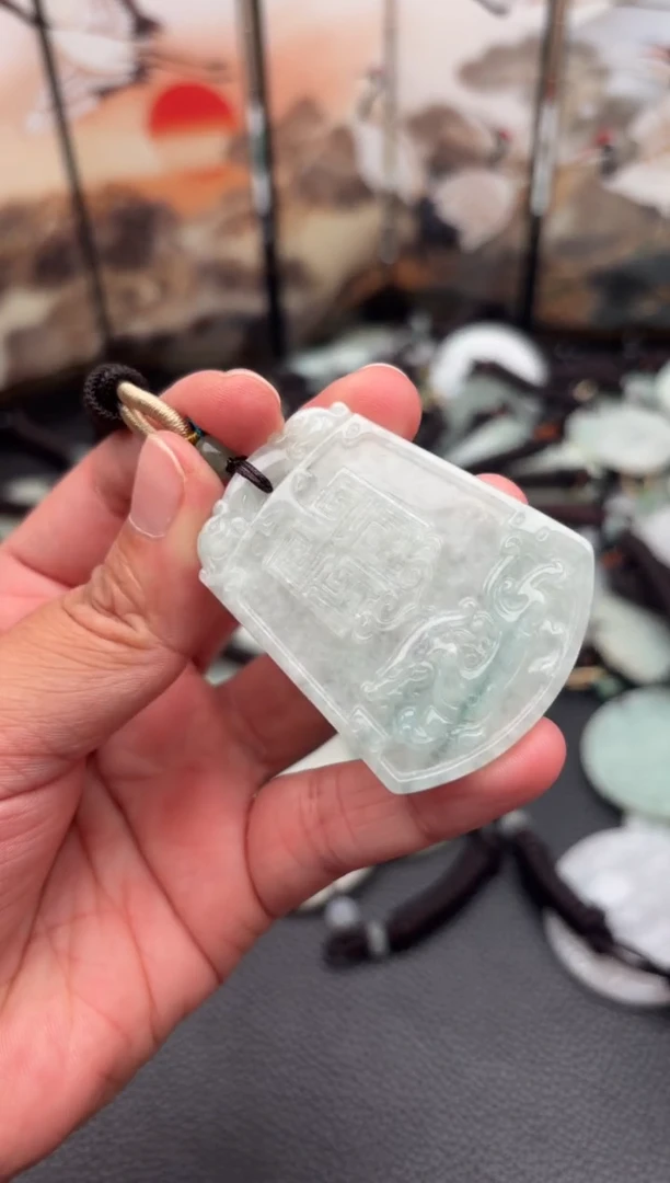 翡翠未镶嵌颈饰天然翡翠吊坠213